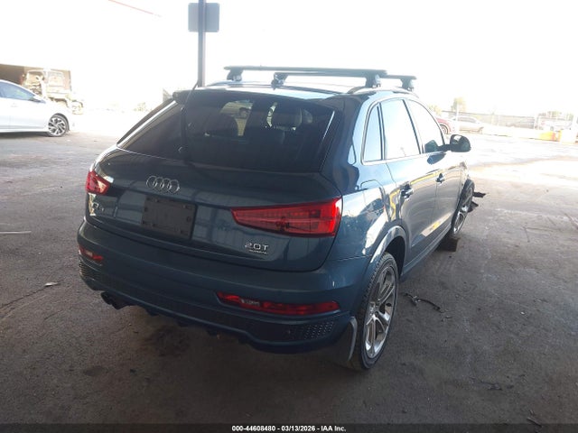 WA1JCCFS4JR029451 Audi Q3 2.0t Premium/2.0t Sport Premium