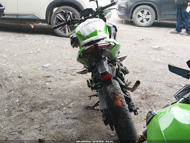 ML5ERGE18RDA25706 Kawasaki Er500