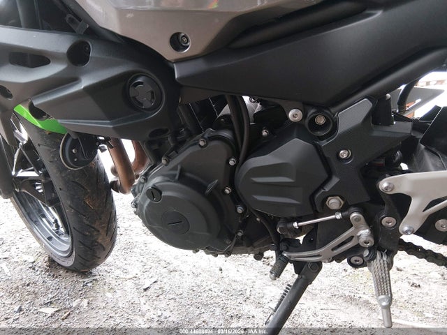 ML5ERGE18RDA25706 Kawasaki Er500