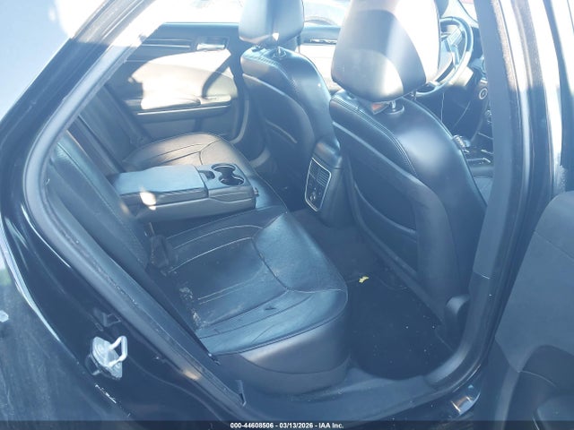 44608506 :رقم المزاد ، 2C3CCAEGXEH264902 vin ، 2014 Chrysler 300c مزاد بيع
