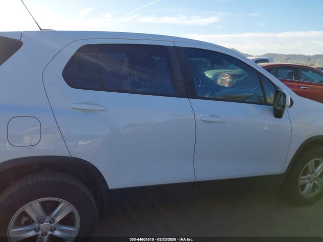 Chevrolet TRAX LS 2018 KL7CJNSB5JB568897 Image 13