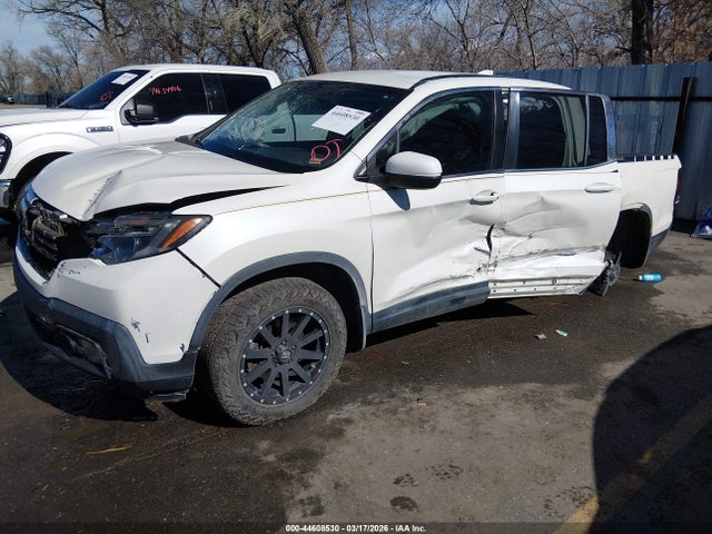 Honda Ridgeline Rtl 2017 5FPYK3F58HB029302 Image 2