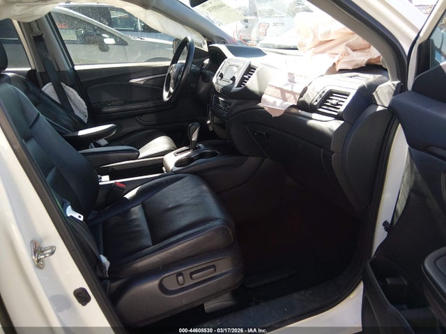 Honda Ridgeline Rtl 2017 5FPYK3F58HB029302 Image 5