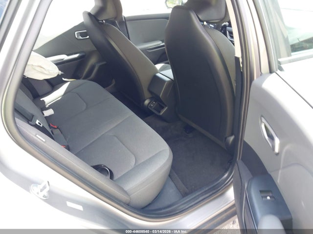 2025 Kia K4 Lxs მანქანა იყიდება აუქციონზე, vin: 3KPFT4DE5SE134043, აუქციონის ნომერი: 44608540