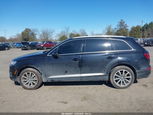 Продажа на аукционе авто 2017 Audi Q7 3.0t Premium, vin: WA1LAAF78HD013078, номер лота: 44608547