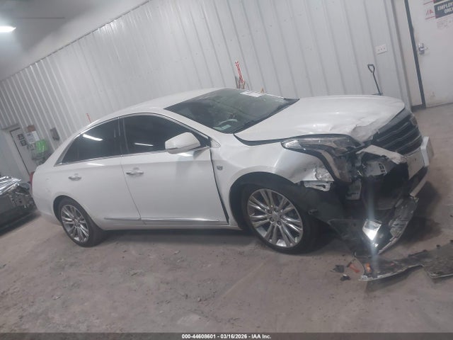 44608601 :رقم المزاد ، 2G61M5S32K9127809 vin ، 2019 Cadillac Xts Luxury مزاد بيع