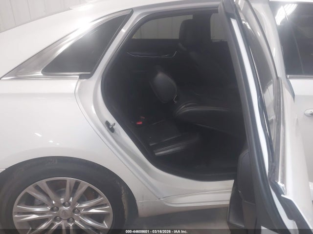 44608601 :رقم المزاد ، 2G61M5S32K9127809 vin ، 2019 Cadillac Xts Luxury مزاد بيع