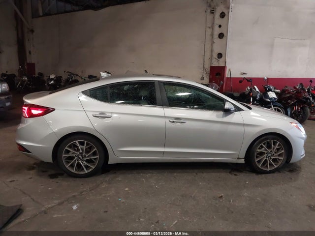 Hyundai Elantra Limited 2019 5NPD84LF1KH446732 Image 13