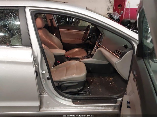 Hyundai Elantra Limited 2019 5NPD84LF1KH446732 Image 5