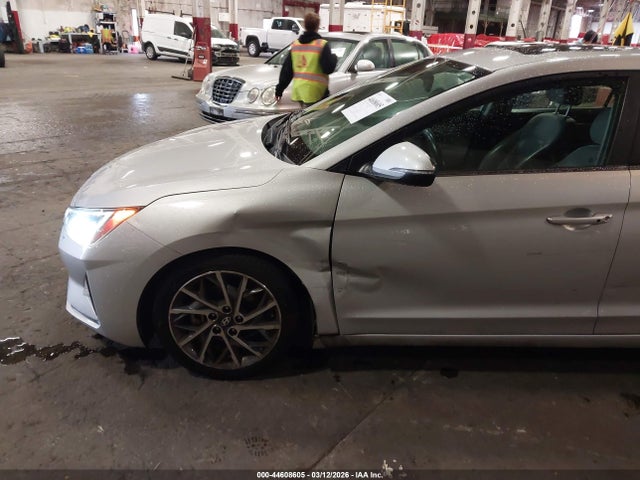 Hyundai Elantra Limited 2019 5NPD84LF1KH446732 Image 6