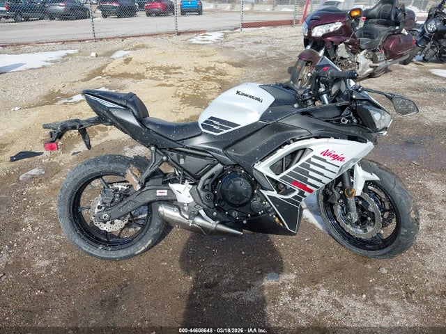 2026 Kawasaki Ex650 P მანქანა იყიდება აუქციონზე, vin: ML5EXEP18TDAH0316, აუქციონის ნომერი: 44608648