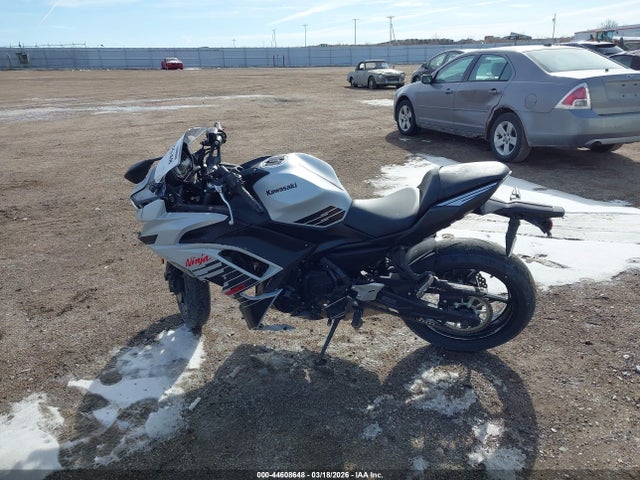2026 Kawasaki Ex650 P მანქანა იყიდება აუქციონზე, vin: ML5EXEP18TDAH0316, აუქციონის ნომერი: 44608648