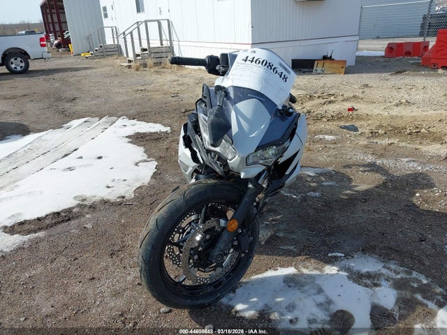 2026 Kawasaki Ex650 P მანქანა იყიდება აუქციონზე, vin: ML5EXEP18TDAH0316, აუქციონის ნომერი: 44608648