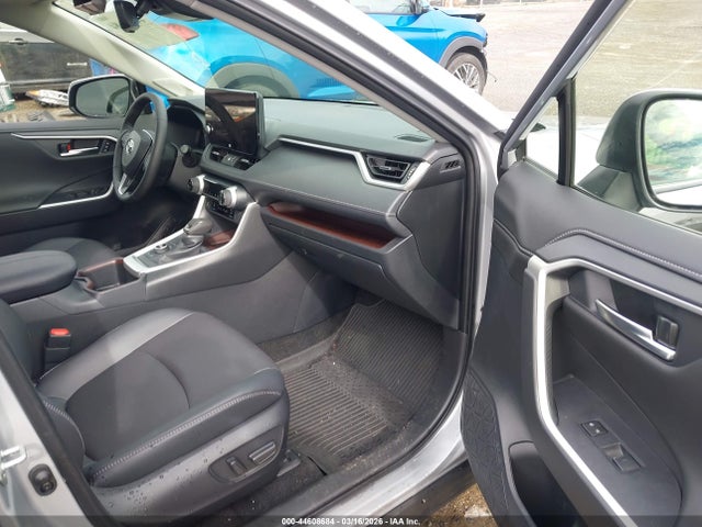 JTMN1RFV5SJ043918 Toyota Rav4 Limited
