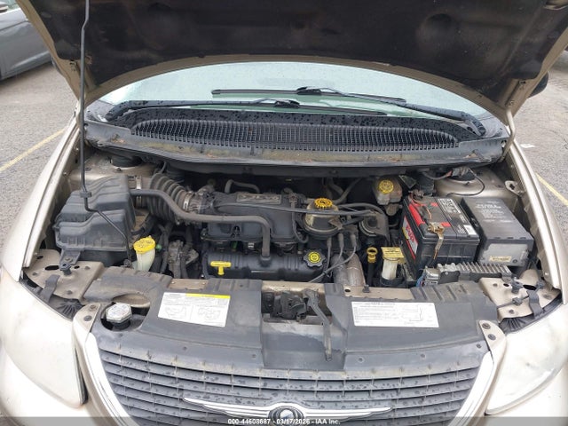 44608687 :رقم المزاد ، 2C4GP24R13R272114 vin ، 2003 Chrysler Town & Country مزاد بيع