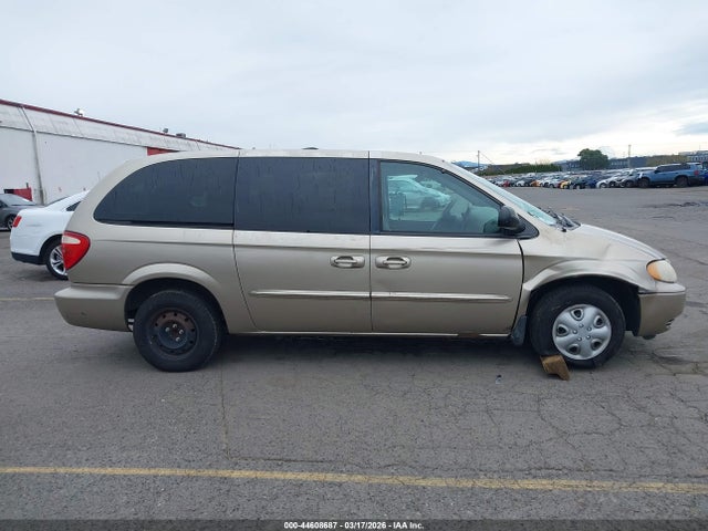 44608687 :رقم المزاد ، 2C4GP24R13R272114 vin ، 2003 Chrysler Town & Country مزاد بيع