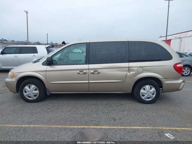 44608687 :رقم المزاد ، 2C4GP24R13R272114 vin ، 2003 Chrysler Town & Country مزاد بيع