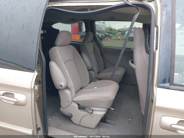 44608687 :رقم المزاد ، 2C4GP24R13R272114 vin ، 2003 Chrysler Town & Country مزاد بيع