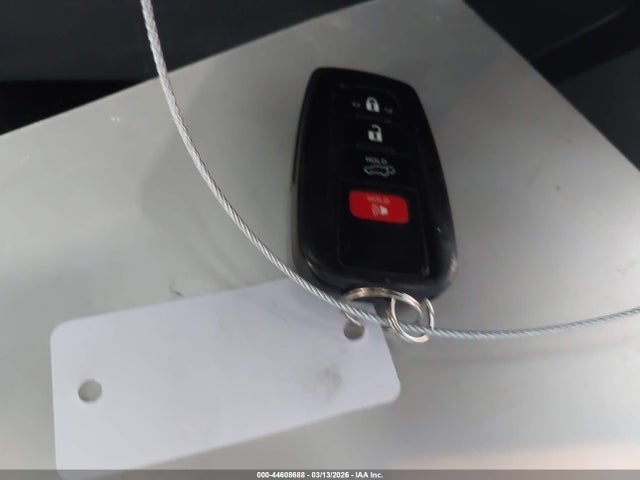 2021 Toyota Highlander Xle მანქანა იყიდება აუქციონზე, vin: 5TDGZRBH4MS069479, აუქციონის ნომერი: 44608688