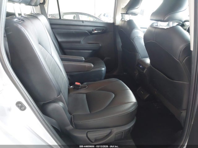 2021 Toyota Highlander Xle მანქანა იყიდება აუქციონზე, vin: 5TDGZRBH4MS069479, აუქციონის ნომერი: 44608688