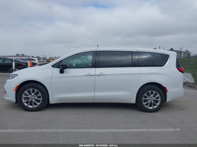 2025 Chrysler Pacifica Select მანქანა იყიდება აუქციონზე, vin: 2C4RC3BG8SR523110, აუქციონის ნომერი: 44608702