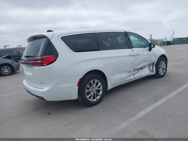 2025 CHRYSLER PACIFICA 2C4RC3BG8SR523110 Photo 3