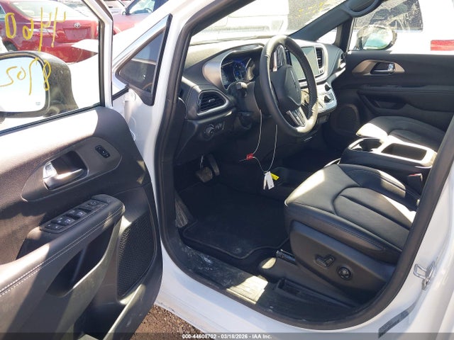 2025 CHRYSLER PACIFICA 2C4RC3BG8SR523110 Photo 4
