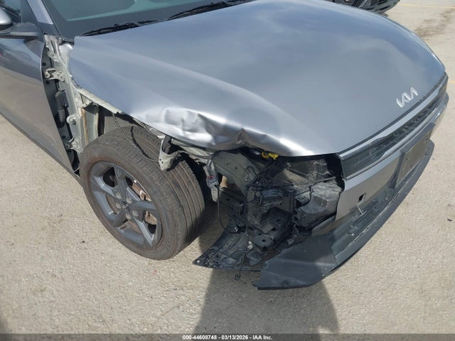 3KPFT4DE4SE117587 KIA K4 Lxs