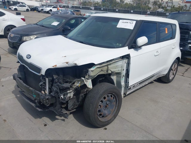 KNDJN2A29F7133664 KIA Soul