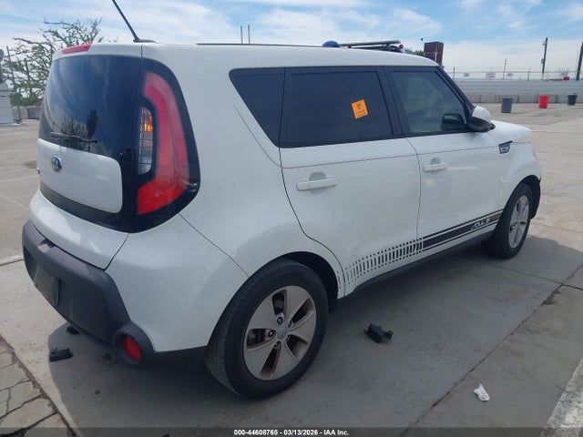 KNDJN2A29F7133664 KIA Soul