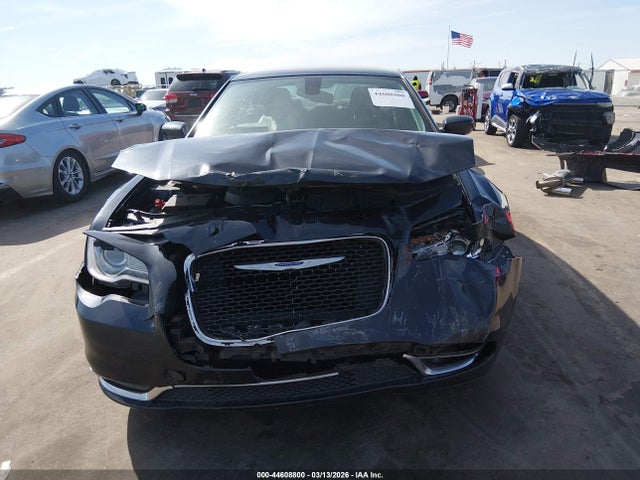 Продаж на аукціоні авто 2019 Chrysler 300 Touring, vin: 2C3CCAAG8KH595317, номер лоту: 44608800