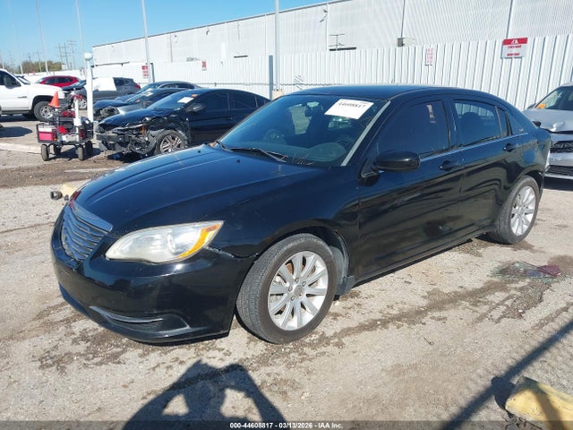 44608817 :رقم المزاد ، 1C3CCBBB8EN192491 vin ، 2014 Chrysler 200 Touring مزاد بيع