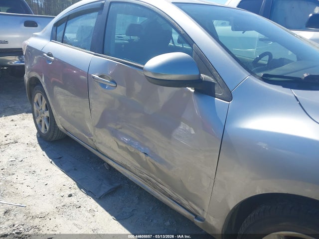 Продажа на аукционе авто 2011 Mazda Mazda3 I Sport, vin: JM1BL1UFXB1396424, номер лота: 44608857