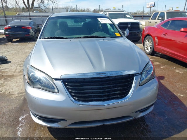 Продаж на аукціоні авто 2014 Chrysler 200 Touring, vin: 1C3CCBBG6EN145777, номер лоту: 44608871