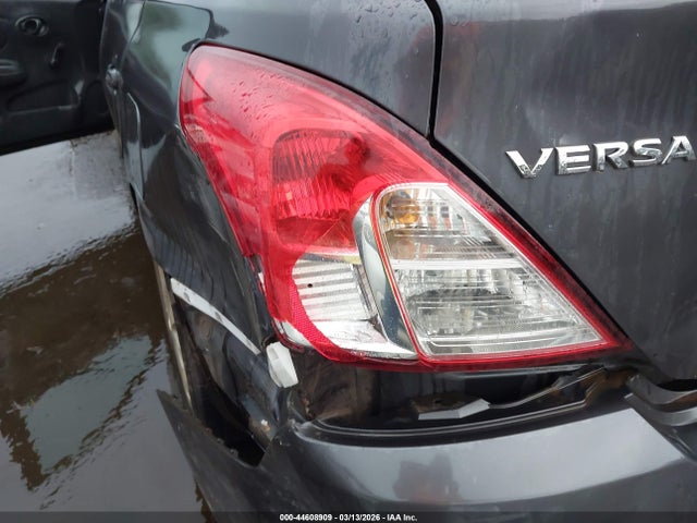 Nissan Versa 1.6 S 2015 3N1CN7AP7FL801400 Image 18