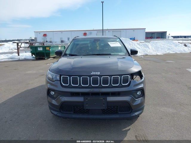 44608955 :رقم المزاد ، 3C4NJDBB4NT232538 vin ، 2022 Jeep Compass Latitude 4x4 مزاد بيع
