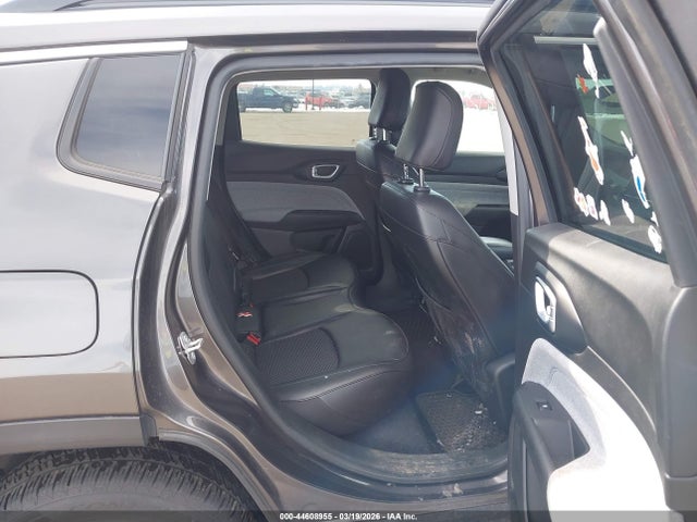 44608955 :رقم المزاد ، 3C4NJDBB4NT232538 vin ، 2022 Jeep Compass Latitude 4x4 مزاد بيع