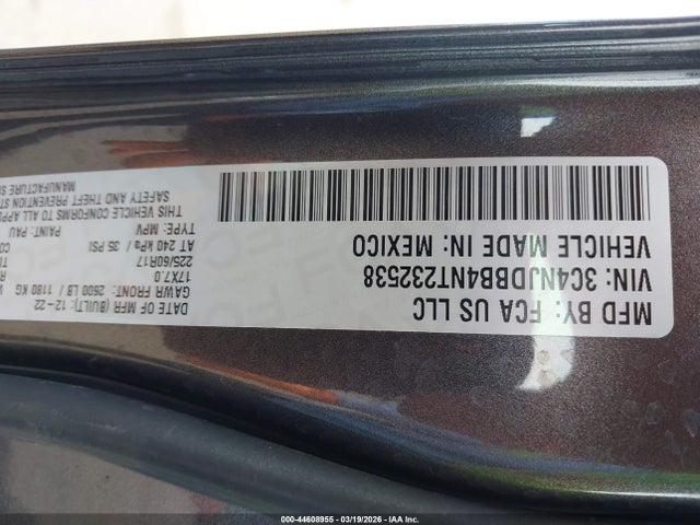 44608955 :رقم المزاد ، 3C4NJDBB4NT232538 vin ، 2022 Jeep Compass Latitude 4x4 مزاد بيع