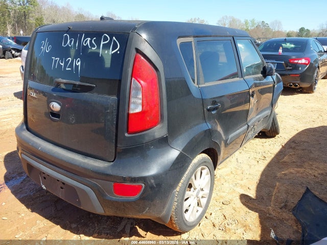 44608960 :رقم المزاد ، KNDJT2A58D7774219 vin ، 2013 Kia Soul مزاد بيع