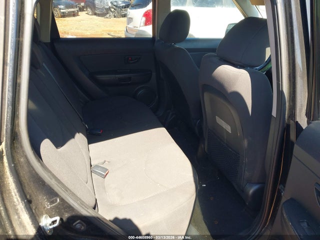 44608960 :رقم المزاد ، KNDJT2A58D7774219 vin ، 2013 Kia Soul مزاد بيع