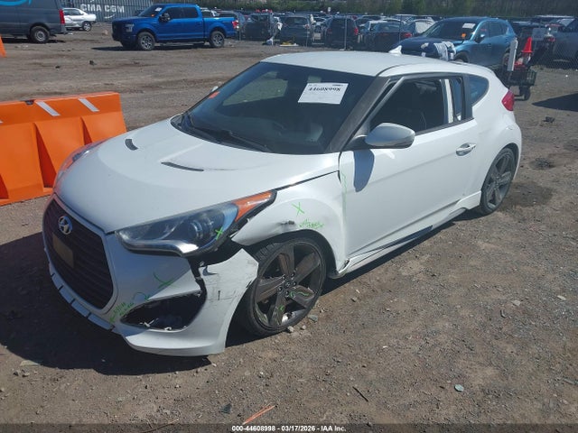 Hyundai Veloster Turbo 2015 KMHTC6AE1FU225901 Image 2