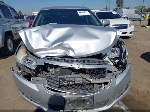 Chevrolet Cruze 1lt Auto 2014 1G1PC5SB6E7239464 Image 12