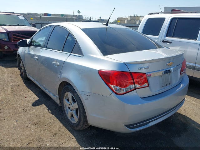 2014 CHEVROLET CRUZE 1G1PC5SB6E7239464 Photo 2