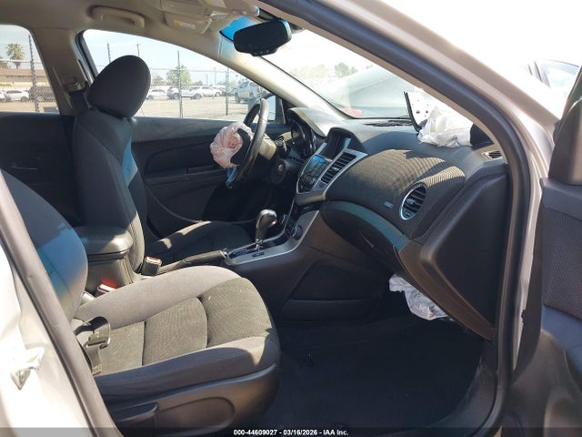2014 CHEVROLET CRUZE 1G1PC5SB6E7239464 Photo 4