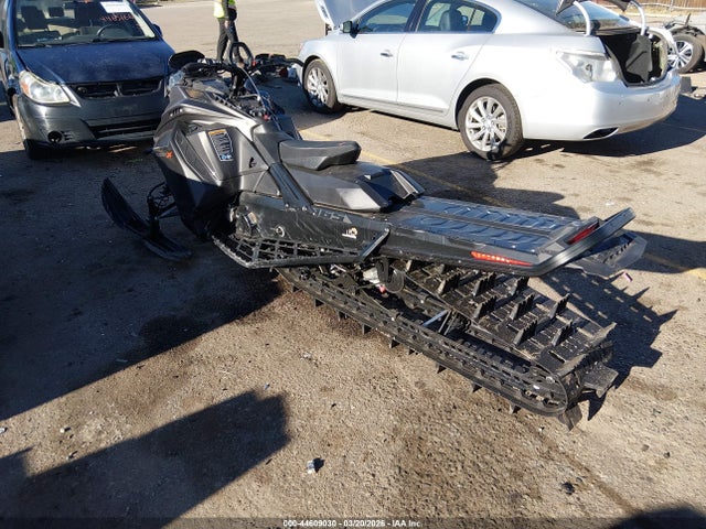 Ski-Doo Summit X 850 2022 2BPSTJNA0NV000799 Image 3