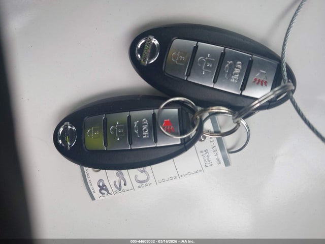 44609032 :رقم المزاد ، 3N1AB7AP2HY378487 vin ، 2017 Nissan Sentra Sr مزاد بيع