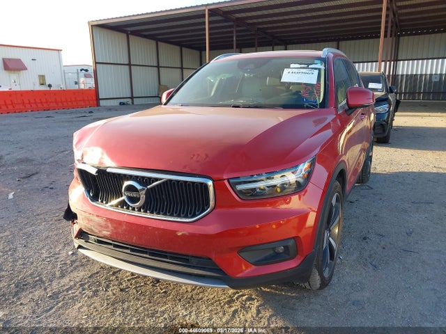 44609069 :رقم المزاد ، YV4162UK8M2419697 vin ، 2021 Volvo Xc40 T5 Momentum مزاد بيع