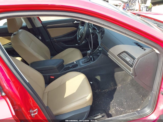 2019 Volkswagen Jetta 1.4t Sel მანქანა იყიდება აუქციონზე, vin: 3VWE57BU6KM161062, აუქციონის ნომერი: 44609085