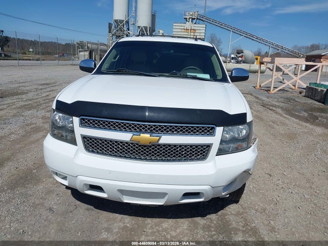1GNSCKE01ER100977 Chevrolet Suburban 1500 Ltz