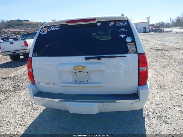 1GNSCKE01ER100977 Chevrolet Suburban 1500 Ltz